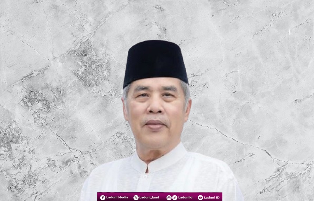 Biografi KH. Yazid Mahfudz, Pengasuh Pesantren Al-Huda Jetis Kebumen