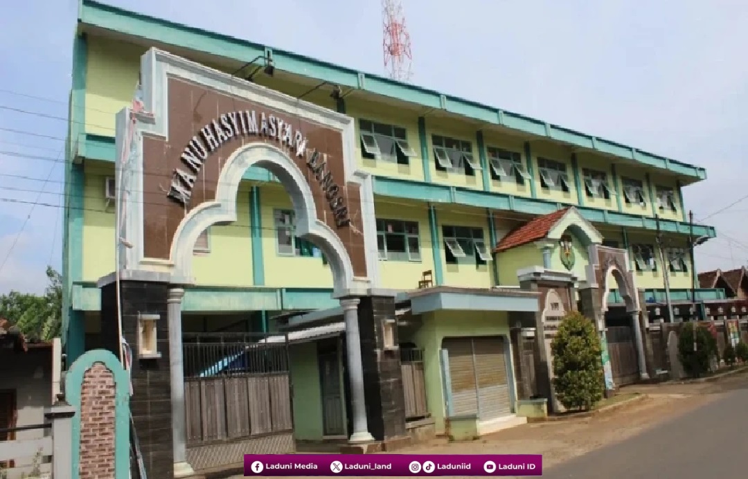 Ziarah di Makam KH. Mc. Amin Sholeh, Pendiri Pesantren Hasyim Asy'ari Jepara