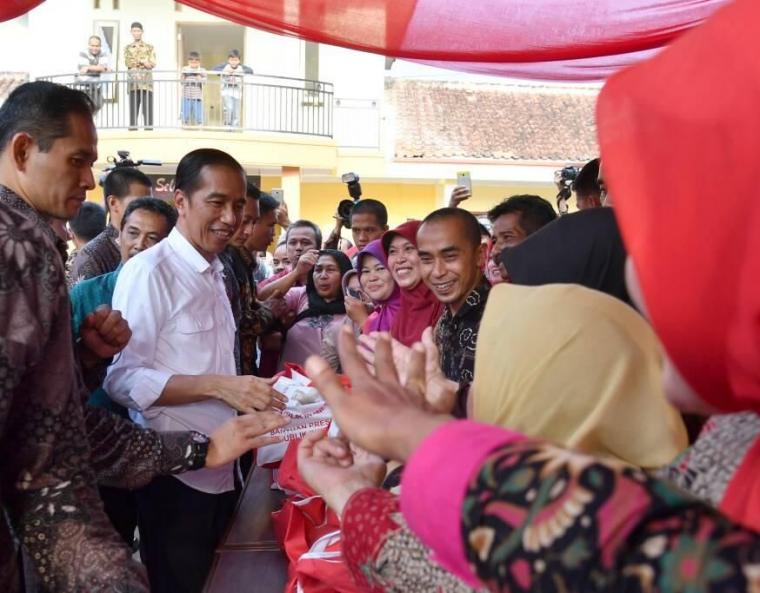 1000 Warga Depok Dapat Bantuan PKH