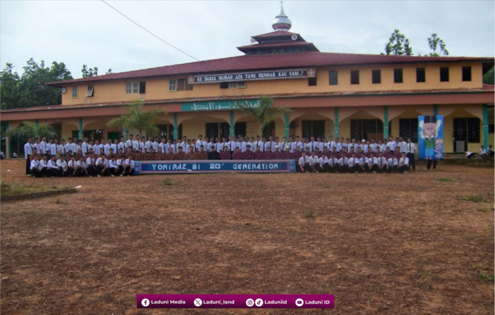 Pesantren Darul Hijrah Martapura