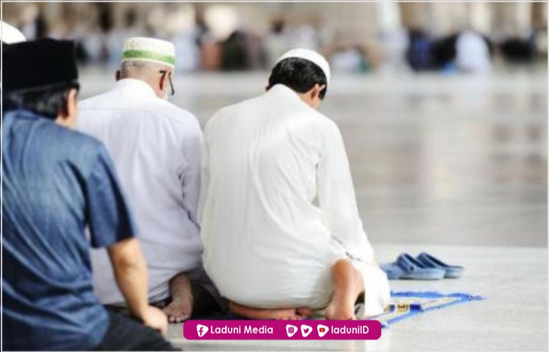 Hukum Shalat Yang Berbeda Niat Antara Makmum Dan Imam Jamaah Shalat