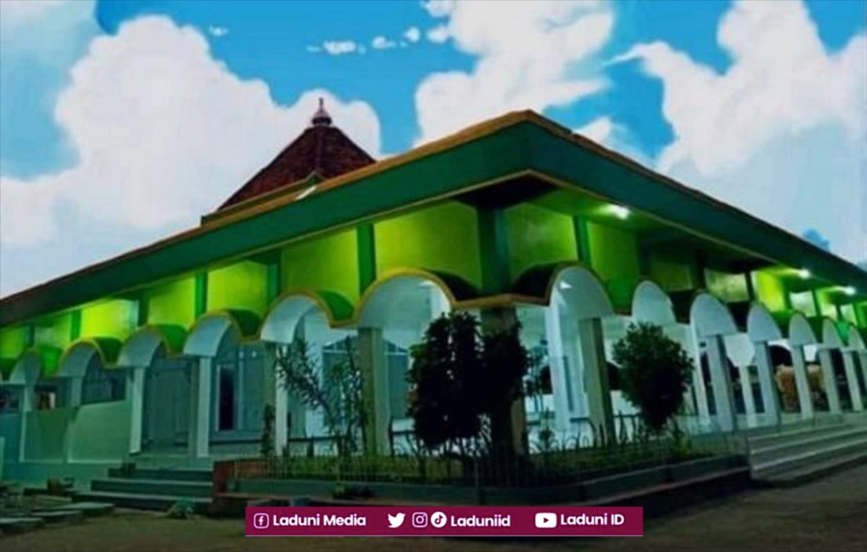 Ziarah di Makam KH. Moh. Djamaluddin Ahmad, Pendiri Pesantren Bumi Damai Al-Huhibbin