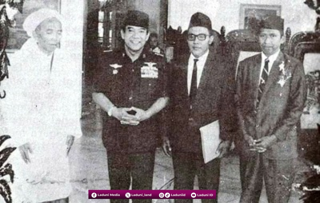 Tahun 1955 M: Presiden Soekarno Sangat Mengistimewakan KH. Mahrus Aly Lirboyo