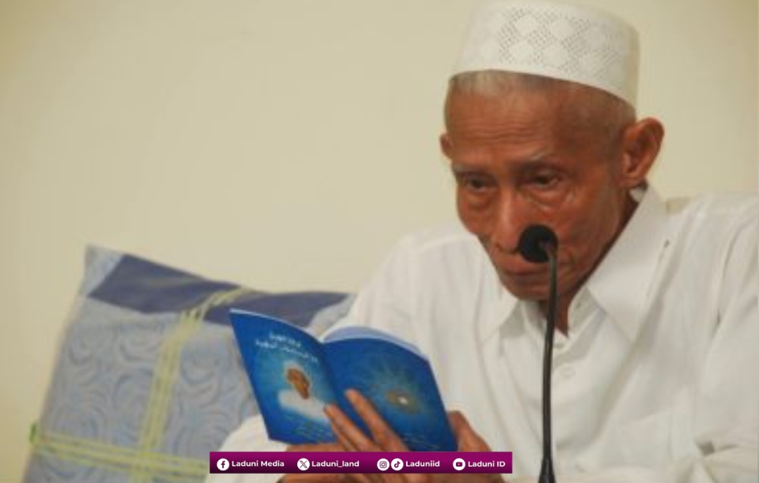 Menyimak Ijazah Maulid Al-Barzanji dari Mbah Sahal Mahfudz