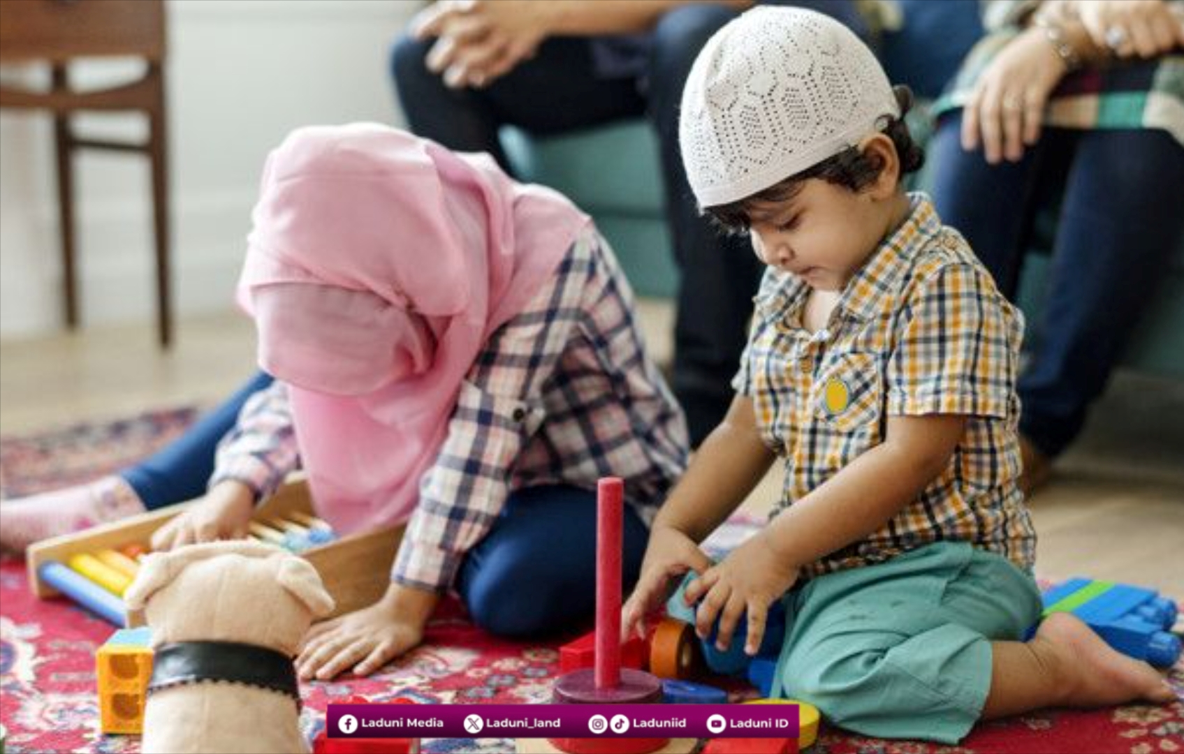 Khutbah Jumat: Memperhatikan Hak-Hak Anak yang Menjadi Kewajiban Orang Tua