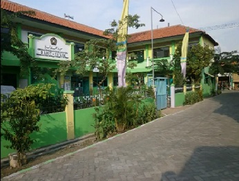 Pesantren Darut Ta'lim Surabaya